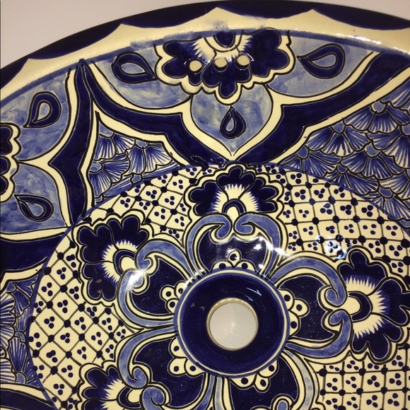 ♥️HOST PICK♥️ Blue & White Hand painted Talavera Ceramic Sinks - Picture 7 of 8